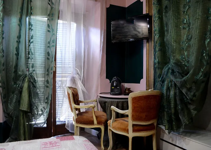 Couette-café Storico 2*